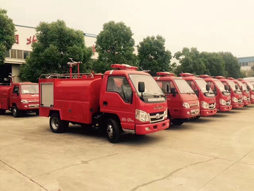 福田2噸小型消防車(chē)