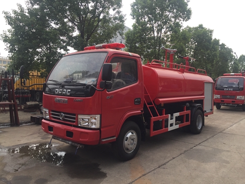 東風(fēng)4噸消防灑水車(chē)