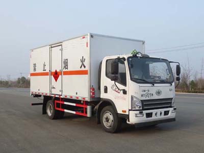 國六解放7.2噸易燃液體廂式運輸車(chē)